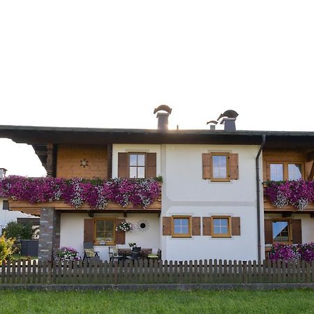 Gaestehaus Schwaiger - Wiesenweg Kössen Exterior foto